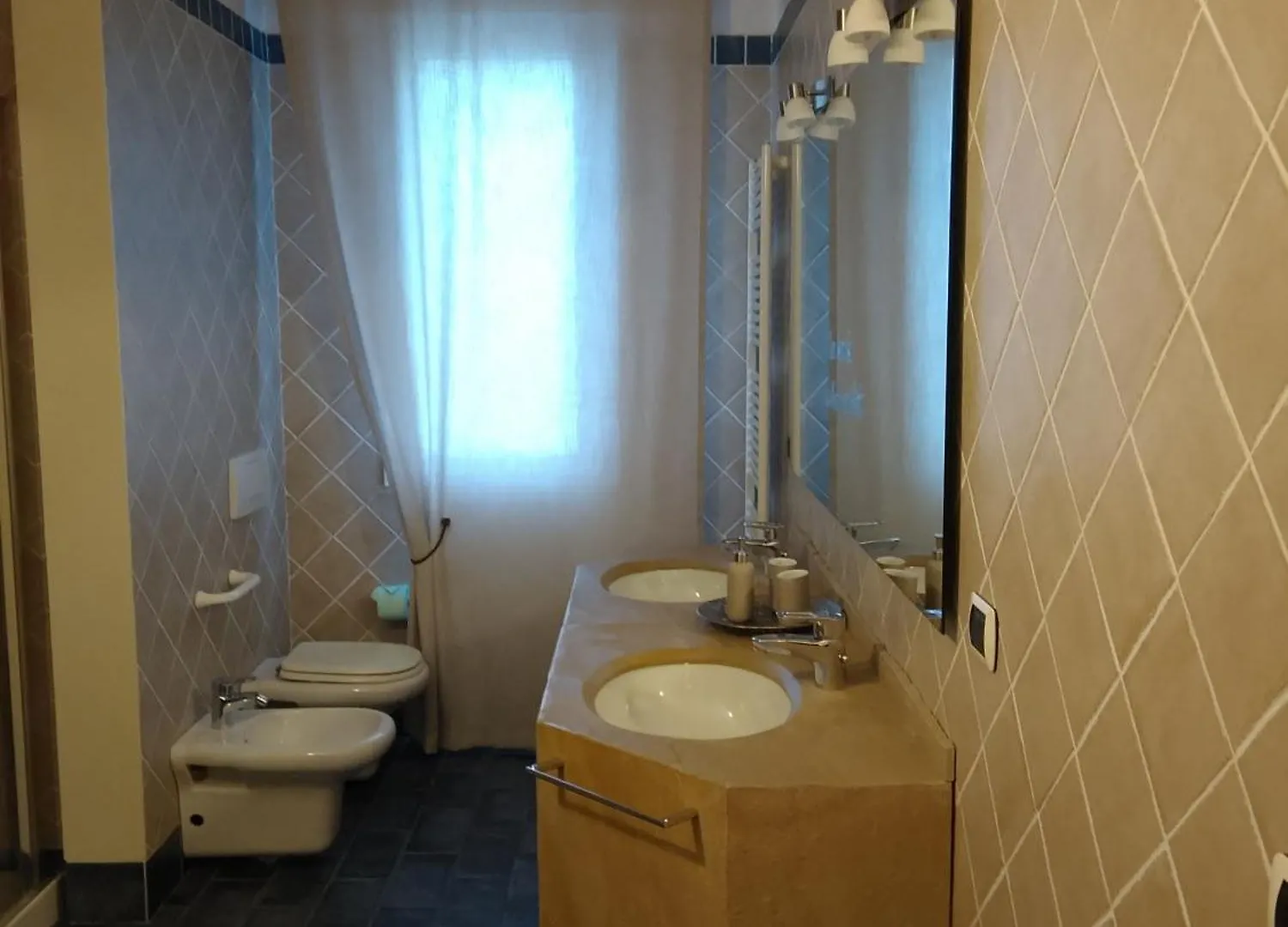 Wagner 11 Aparthotel Faença